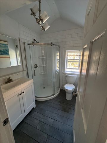 346 Spring Street, Newport, RI 02840