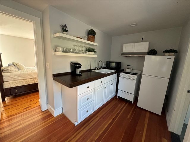 346 Spring Street, Newport, RI 02840