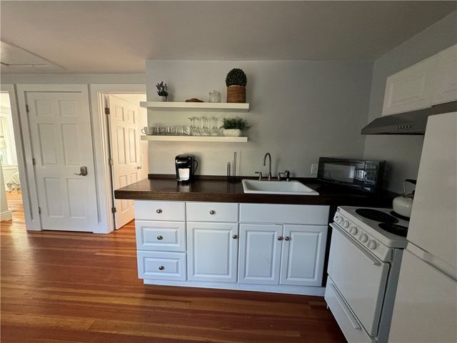 346 Spring Street, Newport, RI 02840