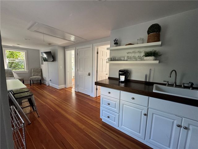 346 Spring Street, Newport, RI 02840