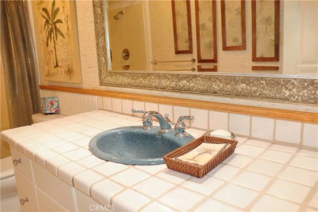 73450 Country Club 208, Palm Desert, CA 92260