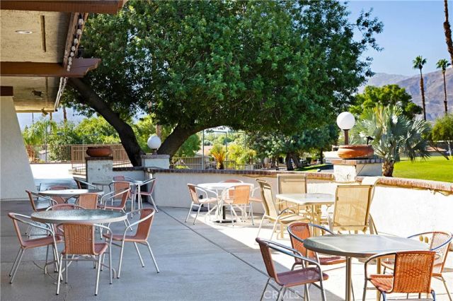 73450 Country Club 208, Palm Desert, CA 92260