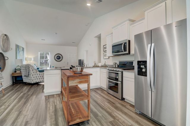 380 Acorn Street, Sumter, SC 29154