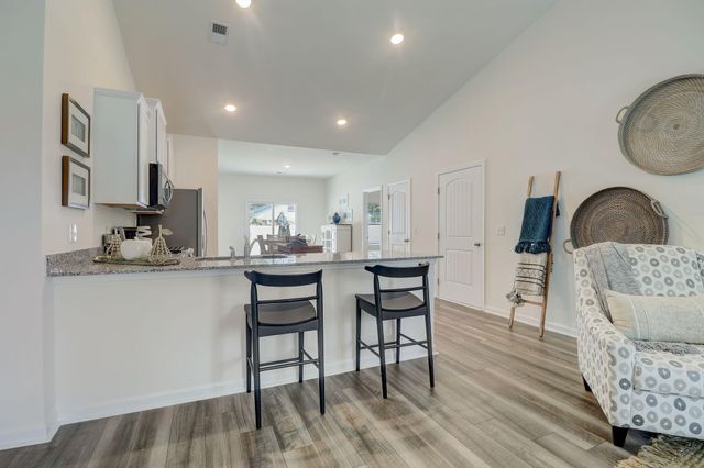 380 Acorn Street, Sumter, SC 29154