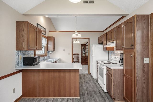 4545 Westchester Dr. Drive NE D, Cedar Rapids, IA 52402