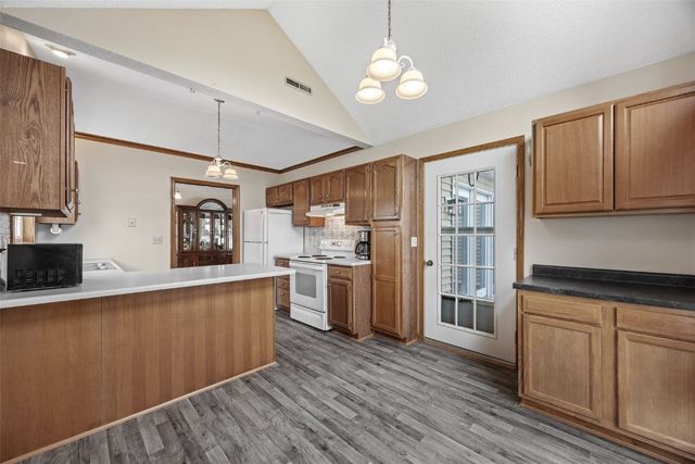 4545 Westchester Dr. Drive NE D, Cedar Rapids, IA 52402