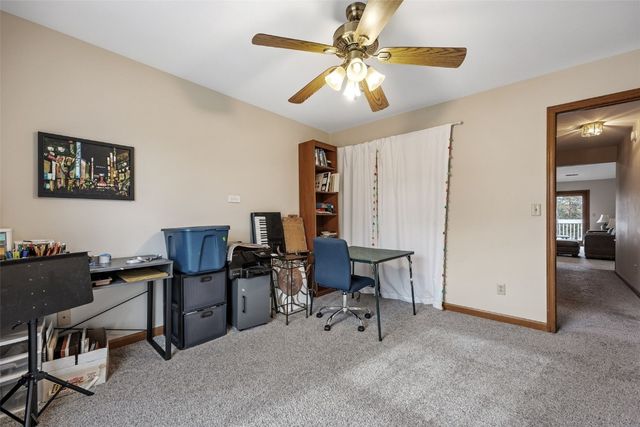 4545 Westchester Dr. Drive NE D, Cedar Rapids, IA 52402