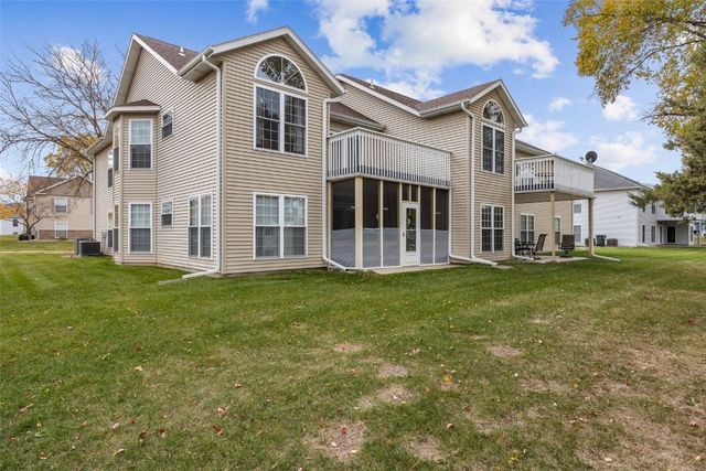 4545 Westchester Dr. Drive NE D, Cedar Rapids, IA 52402