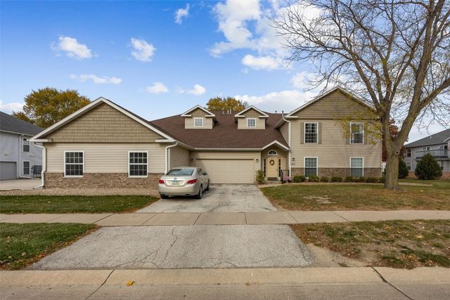 4545 Westchester Dr. Drive NE D, Cedar Rapids, IA 52402