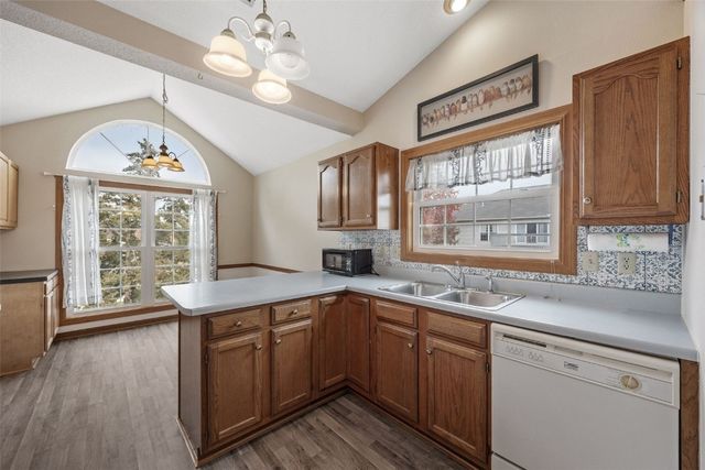 4545 Westchester Dr. Drive NE D, Cedar Rapids, IA 52402