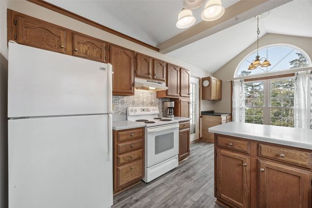 4545 Westchester Dr. Drive NE D, Cedar Rapids, IA 52402