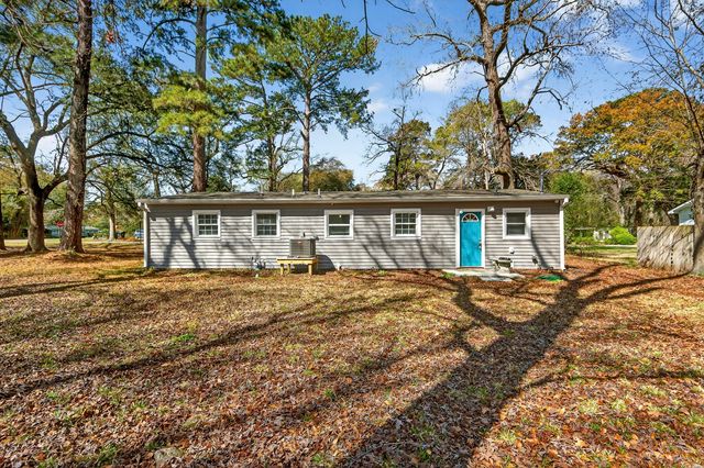 908 King Richard Drive, Charleston, SC 29407