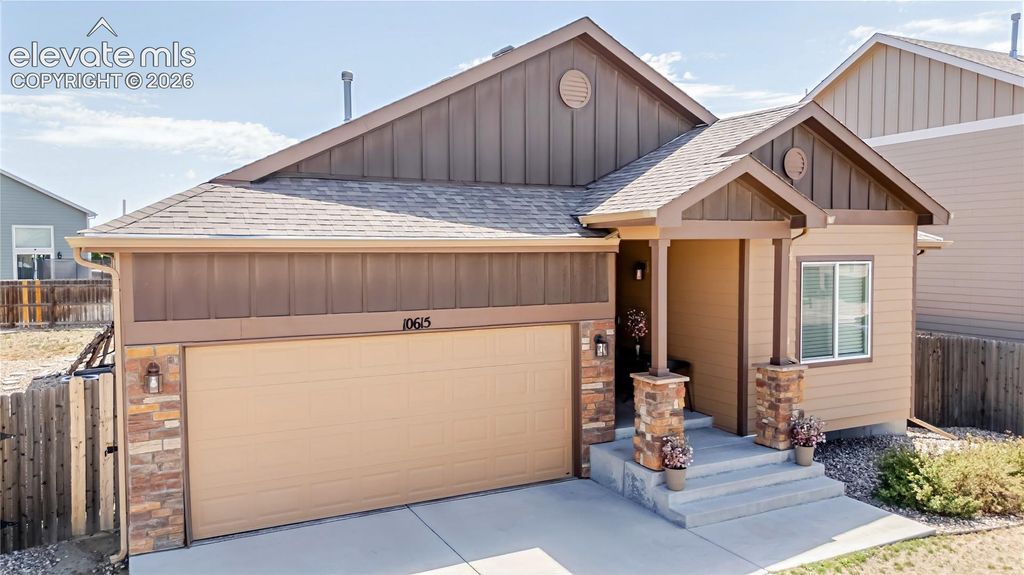 10615 Outfit Drive, Colorado Springs, CO 80925 — photo 2