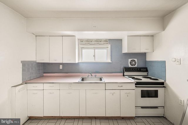 3300 PRINCETON AVE, Philadelphia, PA 19149