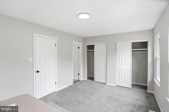 2807 RED OAK LN, Lanham, MD 20706