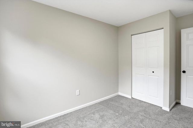 2807 RED OAK LN, Lanham, MD 20706