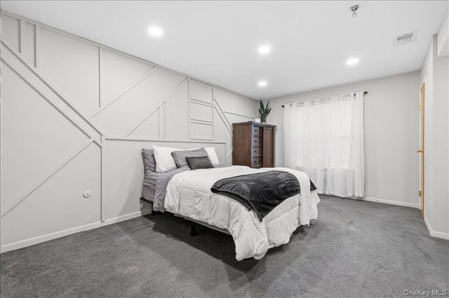 175 Main Avenue 158, Wheatley Heights, NY 11798
