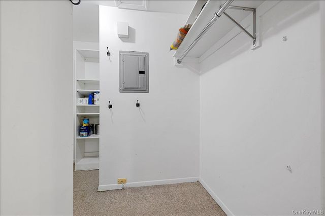 175 Main Avenue 158, Wheatley Heights, NY 11798