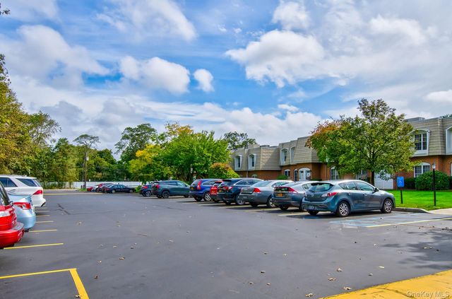 175 Main Avenue 158, Wheatley Heights, NY 11798
