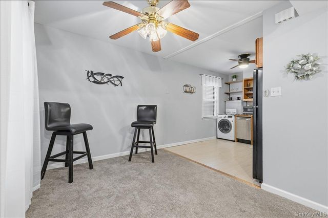 175 Main Avenue 158, Wheatley Heights, NY 11798