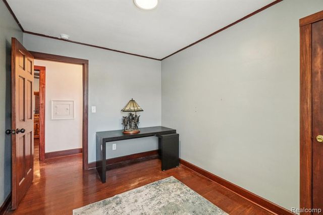 15418 Oceana Avenue, Allen Park, MI 48101