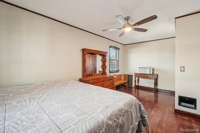 15418 Oceana Avenue, Allen Park, MI 48101