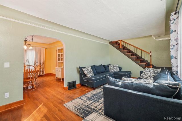 15418 Oceana Avenue, Allen Park, MI 48101