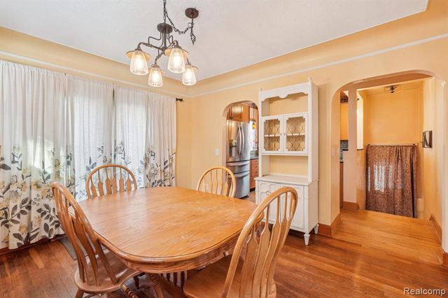 15418 Oceana Avenue, Allen Park, MI 48101