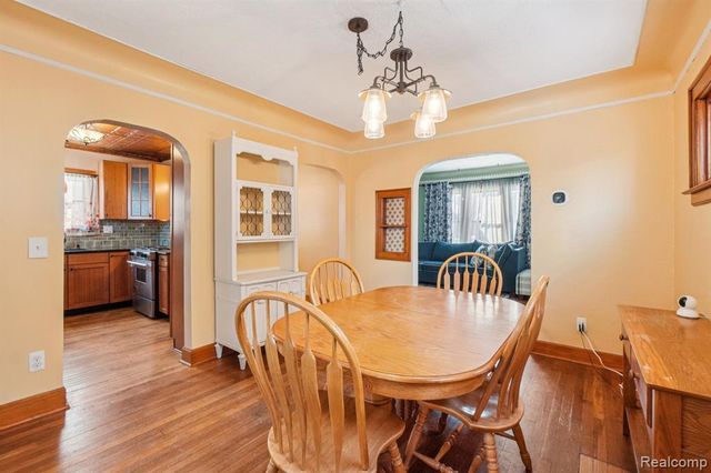 15418 Oceana Avenue, Allen Park, MI 48101