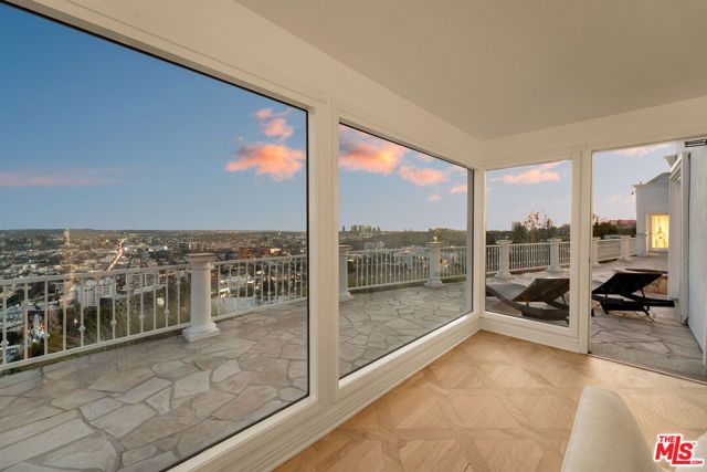 8527 Hedges Way, Los Angeles, CA 90069