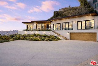 8527 Hedges Way, Los Angeles, CA 90069
