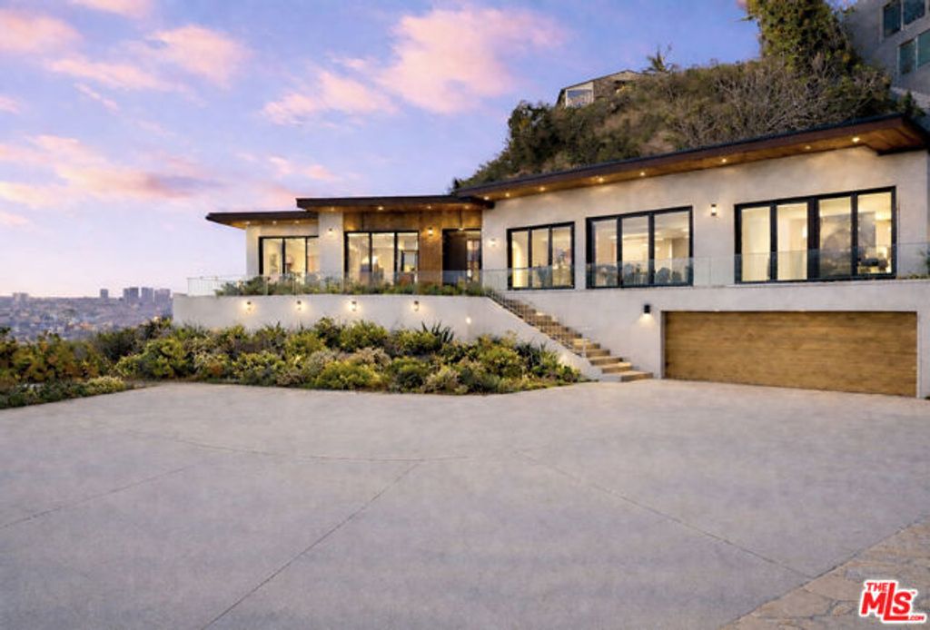 8527 Hedges Way, Los Angeles, CA 90069