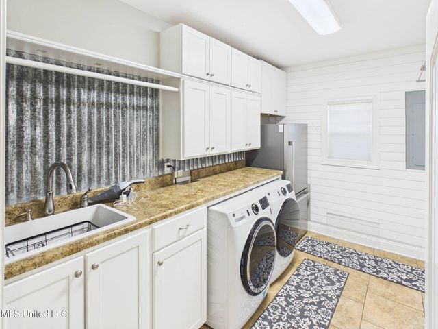 1108 Merloun Drive, Olive Branch, MS 38654