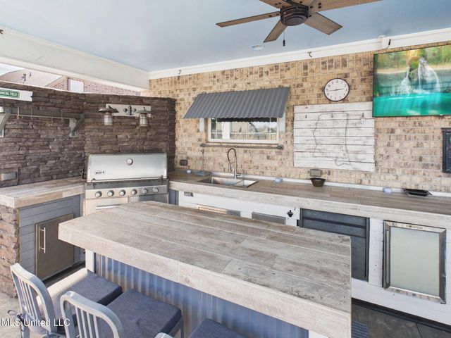 1108 Merloun Drive, Olive Branch, MS 38654