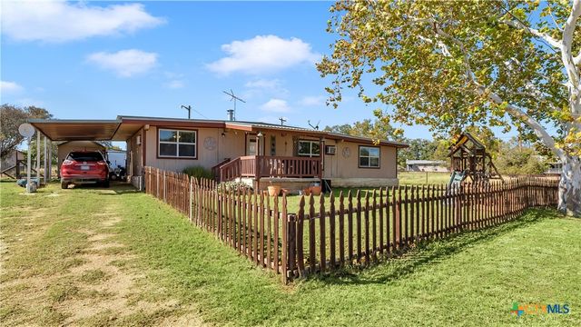 1415 Bee Lane, Tow, TX 78672