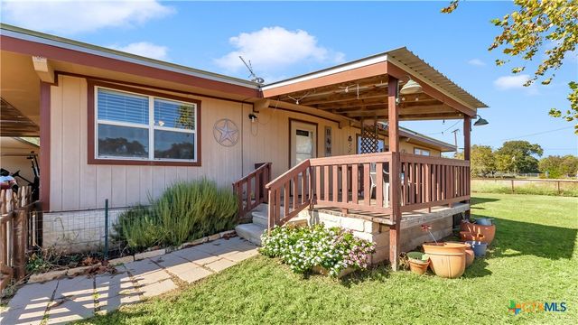 1415 Bee Lane, Tow, TX 78672