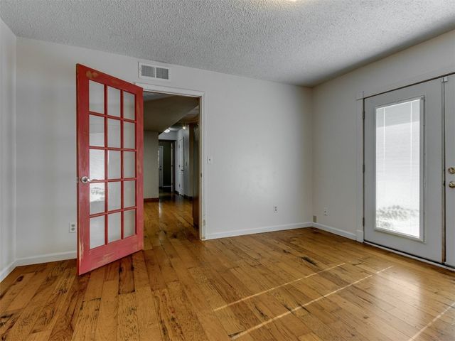 1800 Michael Drive, Edmond, OK 73013