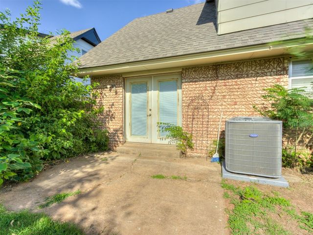 1800 Michael Drive, Edmond, OK 73013