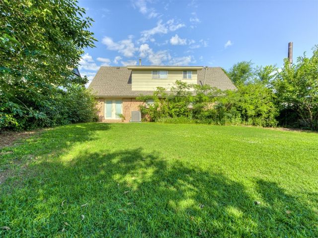 1800 Michael Drive, Edmond, OK 73013