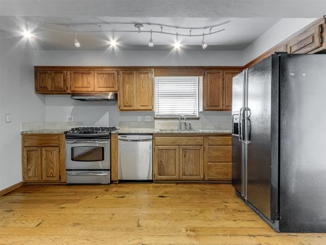 1800 Michael Drive, Edmond, OK 73013