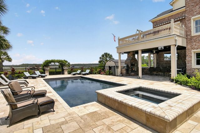 4145 Colonel Vanderhorst Circle, Mount Pleasant, SC 29466