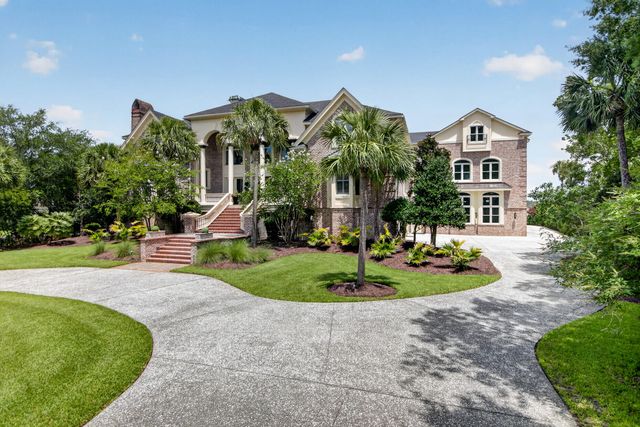 4145 Colonel Vanderhorst Circle, Mount Pleasant, SC 29466
