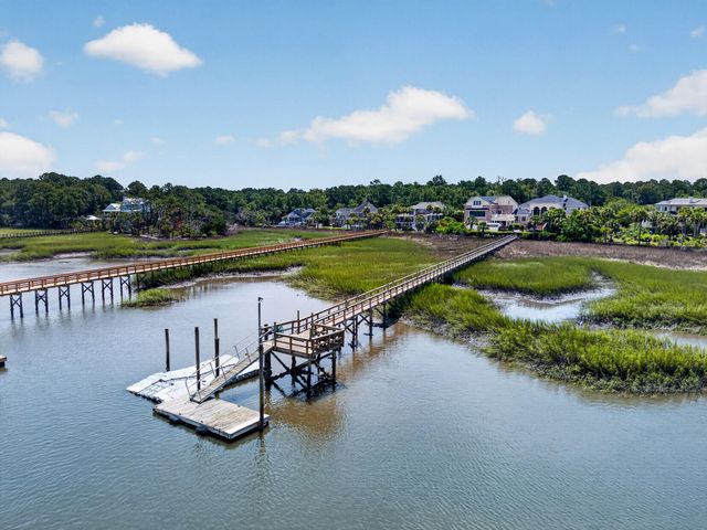 4145 Colonel Vanderhorst Circle, Mount Pleasant, SC 29466