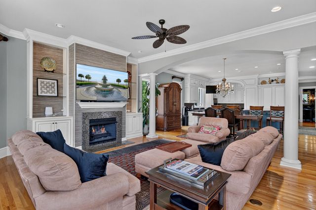 4145 Colonel Vanderhorst Circle, Mount Pleasant, SC 29466