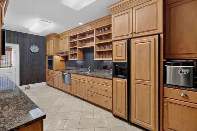 4145 Colonel Vanderhorst Circle, Mount Pleasant, SC 29466