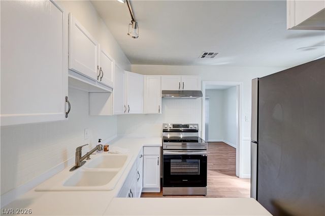 20 Laswell Street, Henderson, NV 89015