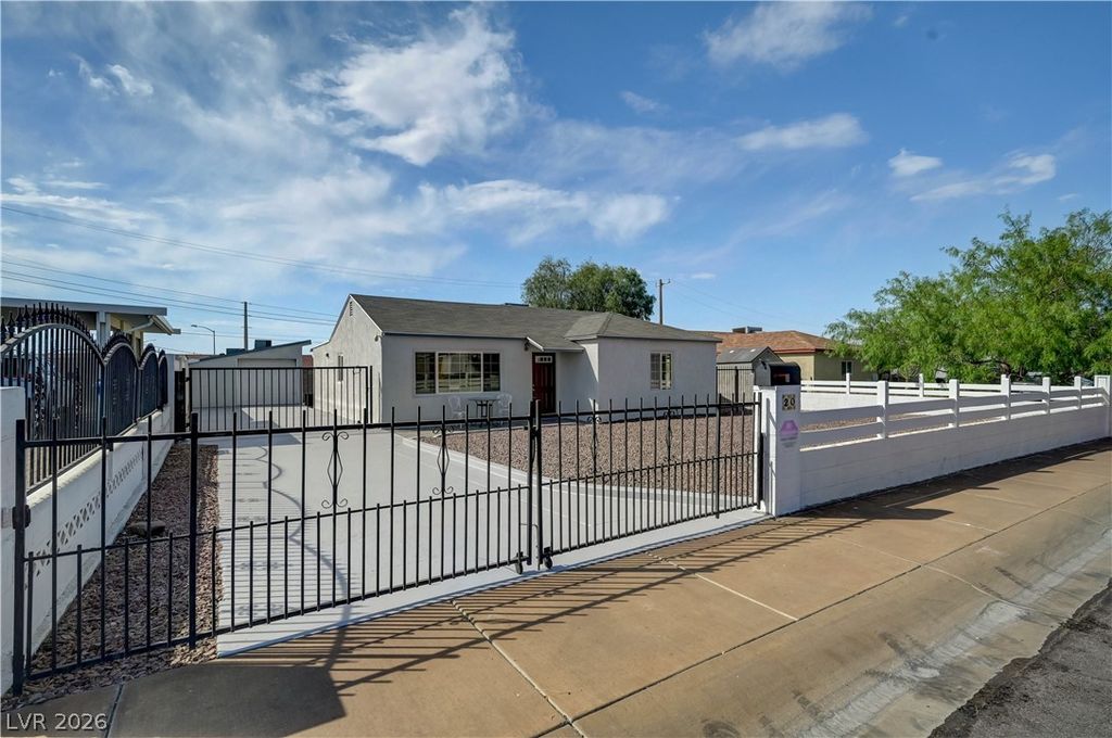20 Laswell Street, Henderson, NV 89015