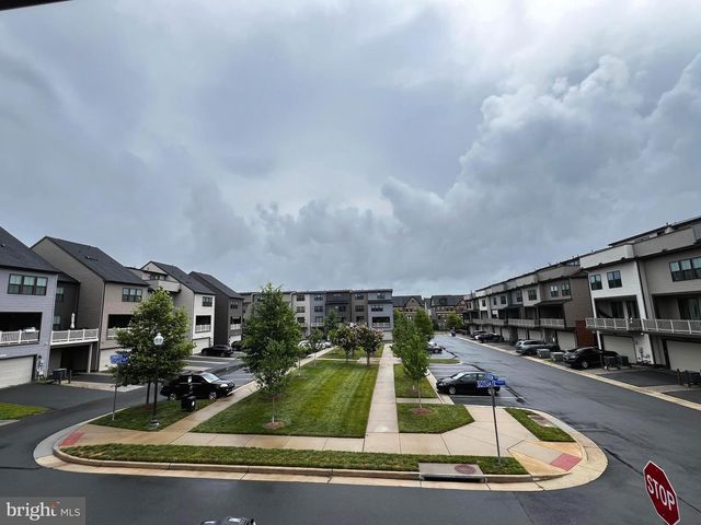 22296 PHILANTHROPIC DR, Ashburn, VA 20148
