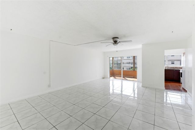 4044 NW 19th Street 303, Lauderhill, FL 33313