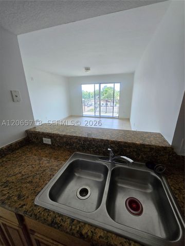 2647 NW 25th Ave 511, Miami, FL 33142